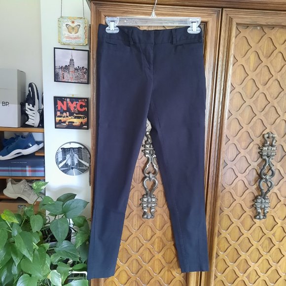 3/$10 Bi-Stretch Skinny Cropped Ankle Pants - Black, Size 2 - Picture 2 of 16